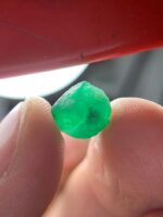 4.00 ct Swat Emerald Crystal – Natural Gem from Pakistan - Image 4