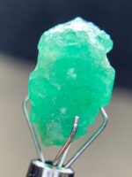 9.35ct Swat Emerald Crystal: Natural Green Beryl with Raw Elegance - Image 6
