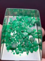 Clean, Compact, and Commercial: A 34.74ct Swat Emerald Rough Lot with Ready-to-Cut Potential - Image 7