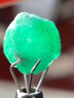 4.00 ct Swat Emerald Crystal – Natural Gem from Pakistan - Image 8