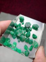 Swat Emerald Excellence: 45.35 Carat Rough Emerald Lot - Image 8