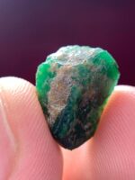 9.15ct Swat Emerald Specimen – Natural Green Beauty in Crystal Form - Image 3