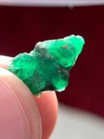 A Closer Look: 2.53‑ct Emerald Crystal from Swat Valley - Image 2