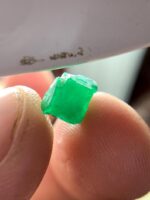 The Allure of Precision: Exploring a 2.54ct Emerald Crystal with 6.45 mm, 6.25 mm, and 6.50 mm - Image 2