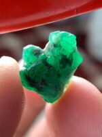 6.25 ct Swat Emerald Crystal – Natural Green Gem from Pakistan - Image 3