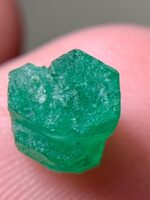 Exquisite 2.23ct Emerald from Swat: A Sparkling Gem of Timeless Elegance - Image 7