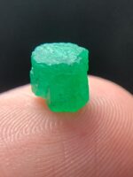 Exquisite 2.23ct Emerald from Swat: A Sparkling Gem of Timeless Elegance - Image 9