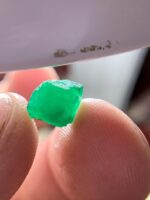The Allure of Precision: Exploring a 2.54ct Emerald Crystal with 6.45 mm, 6.25 mm, and 6.50 mm - Image 4