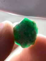 Exhibit Profile: 11.61ct Swat Emerald Crystal - Image 6
