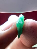 Sleek & Striking: 6.11ct Swat Emerald Crystal (16.87 x 13.45 x 5.19 mm) - Image 7