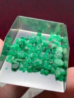 Balanced and Beautiful: A 37.50ct Swat Emerald Rough Lot for Multiple Markets - Image 3