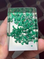 Discovering a Rare Swat Emerald: 34.29 Carats, Rough Form - Image 3