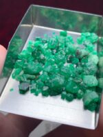 Balanced and Beautiful: A 37.50ct Swat Emerald Rough Lot for Multiple Markets - Image 5