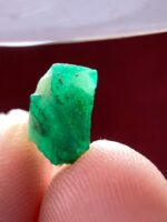 Radiant Depth: A 3.67ct Emerald Crystal from Swat Valley - Image 7