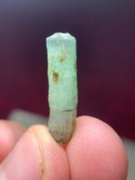 9.40ct Laghman Emerald Crystal – Elongated, Untreated Beauty (25.00 x 6.90 x 6.70 mm) - Image 2