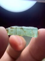 9.40ct Laghman Emerald Crystal – Elongated, Untreated Beauty (25.00 x 6.90 x 6.70 mm) - Image 3