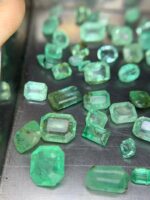 Brilliant 20.74ct Faceted Chitral Emerald - Image 6