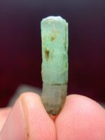 9.40ct Laghman Emerald Crystal – Elongated, Untreated Beauty (25.00 x 6.90 x 6.70 mm) - Image 7