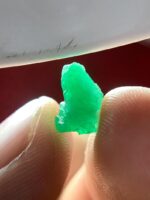 Radiant Swat Emerald: 3.27ct Crystal (10.55 x 6.88 x 6.96 mm) - Image 7