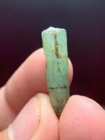 9.40ct Laghman Emerald Crystal – Elongated, Untreated Beauty (25.00 x 6.90 x 6.70 mm) - Image 9