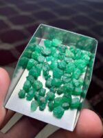 Exquisite Swat Emerald: 53ct Rough Gem with Tremendous Potential - Image 2