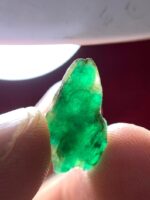 6.25 Carat Emerald Crystal from Swat, Pakistan – Natural Untreated Green Beryl - Image 4