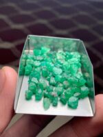 Exquisite Swat Emerald: 53ct Rough Gem with Tremendous Potential - Image 6