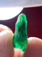 6.25 Carat Emerald Crystal from Swat, Pakistan – Natural Untreated Green Beryl - Image 7
