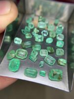 Brilliant 20.74ct Faceted Chitral Emerald - Image 9