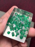 Raw Elegance in Quantity: 37.24 Carat Emerald Rough Lot from Swat Valley - Image 11