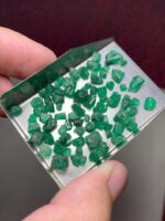 Raw Elegance in Quantity: 37.24 Carat Emerald Rough Lot from Swat Valley - Image 8