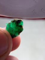 Magnificent 4.35ct Emerald Crystal from Swat Valley, Pakistan - Image 2