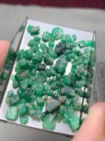 Unearthing Natural Brilliance: 49.96ct Swat Emerald Rough - Image 4