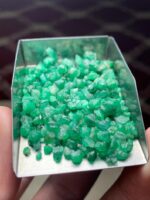 65.55 Carat Swat Emerald Rough Lot: Compact, Deep Crystals with Strong Presence - Image 5