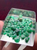 Unearthing Natural Brilliance: 49.96ct Swat Emerald Rough - Image 7
