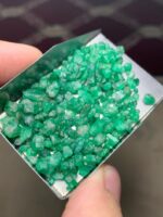 65.55 Carat Swat Emerald Rough Lot: Compact, Deep Crystals with Strong Presence - Image 9