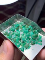A Glimpse into Panjshir’s Hidden Treasures: 31.0ct Emerald Rough Lot - Image 4