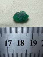 Discover the Beauty of a 4.95ct Emerald Crystal - Image 2