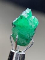 Natural 4.35ct Swat Emerald Crystal – Untouched Beauty in 8x10x7mm - Image 5