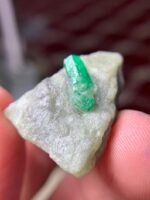 32.33-Carat Swat Emerald Specimen: A Balanced Crystal With Natural Strength - Image 7