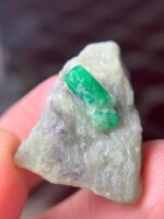 32.33-Carat Swat Emerald Specimen: A Balanced Crystal With Natural Strength - Image 10