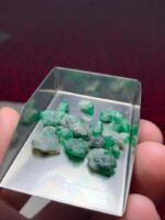 Vibrant Raw Beauty: 29.90ct Emerald Rough Lot from Swat Valley, Pakistan - Image 6