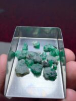 Vibrant Raw Beauty: 29.90ct Emerald Rough Lot from Swat Valley, Pakistan - Image 9