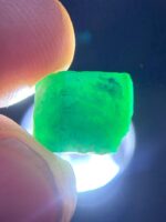 The Exceptional 10.45 ct Swat Emerald Crystal: Nature’s Green Masterpiece - Image 2