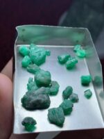 35.35ct Swat Emerald Rough Lot – Untouched Beauty in Natural Green - Image 5