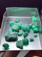 35.35ct Swat Emerald Rough Lot – Untouched Beauty in Natural Green - Image 9