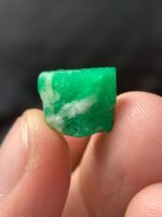 11.90 ct Swat Emerald Crystal – A Magnificent Gem from Pakistan - Image 4