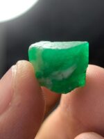11.90 ct Swat Emerald Crystal – A Magnificent Gem from Pakistan - Image 9
