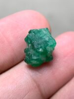 Radiant Beauty in Green: 7.06ct Emerald Crystal from Swat - Image 7