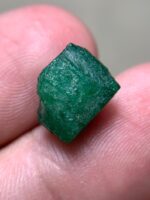 Vibrant 6.31ct Swat Emerald Crystal – A Natural Jewel of the Mountains - Image 8